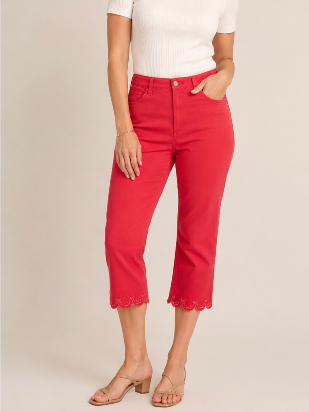 Gloria Vanderbilt NWT Capri Pants Stretch Raspberry Hot Pink Scalloped Hems Sz 8
